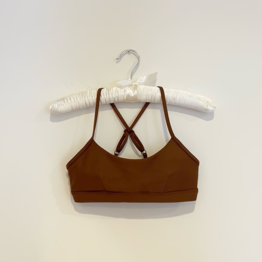 Alo Yoga Airlift Intrigue Bra / Cinnamon Brown